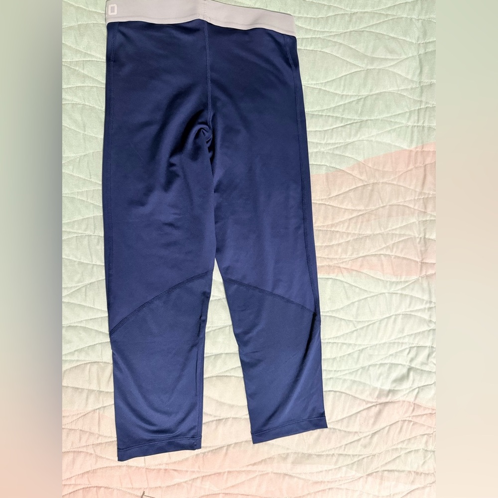NWT - Nike Pro Dark Blue Cropped Leggings - Picture 2 of 8